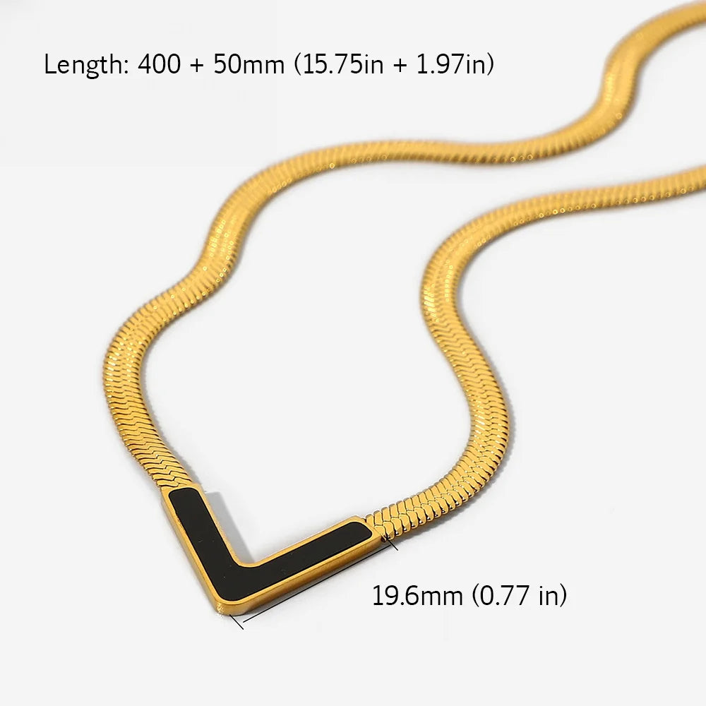 Noirelle Necklace