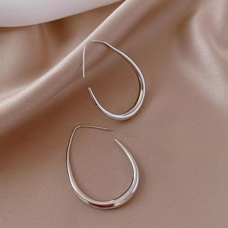 Elegant Raindrop Hoop